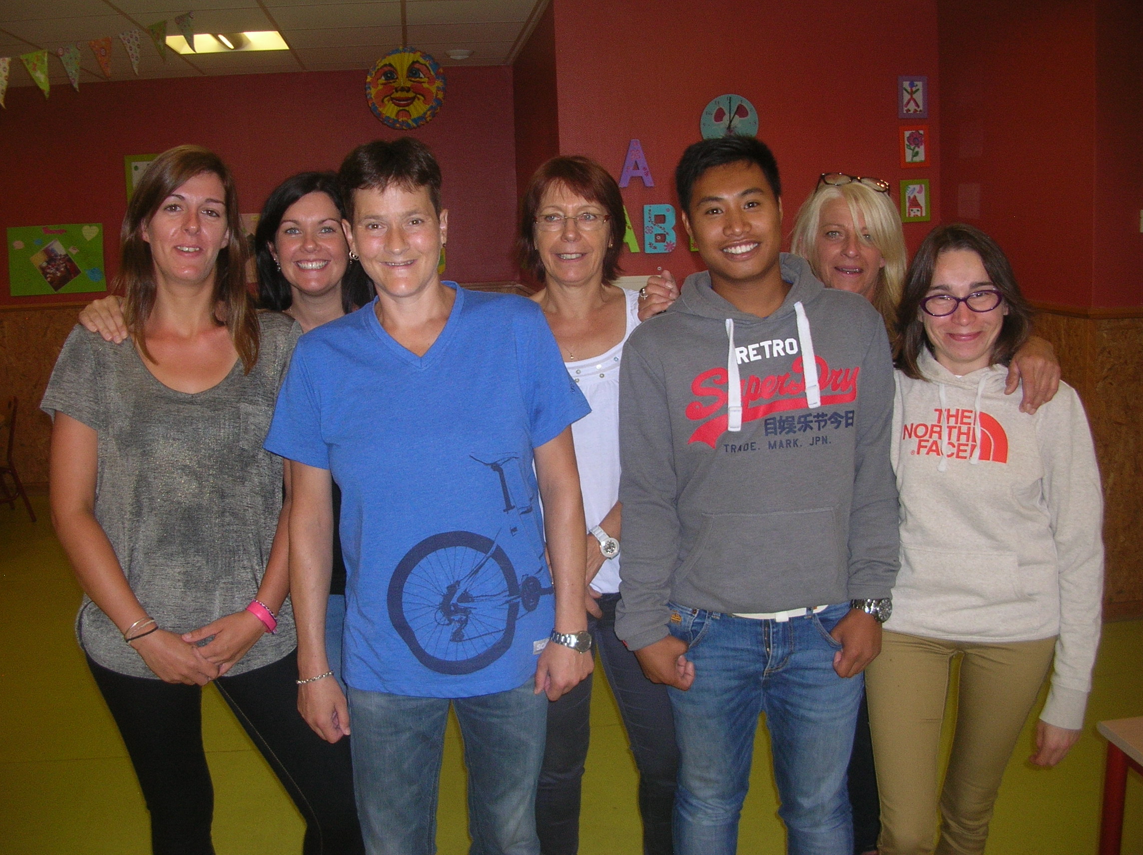 L’équipe du périscolaire au groupe scolaire Bellevue à Châtillon-le-Duc